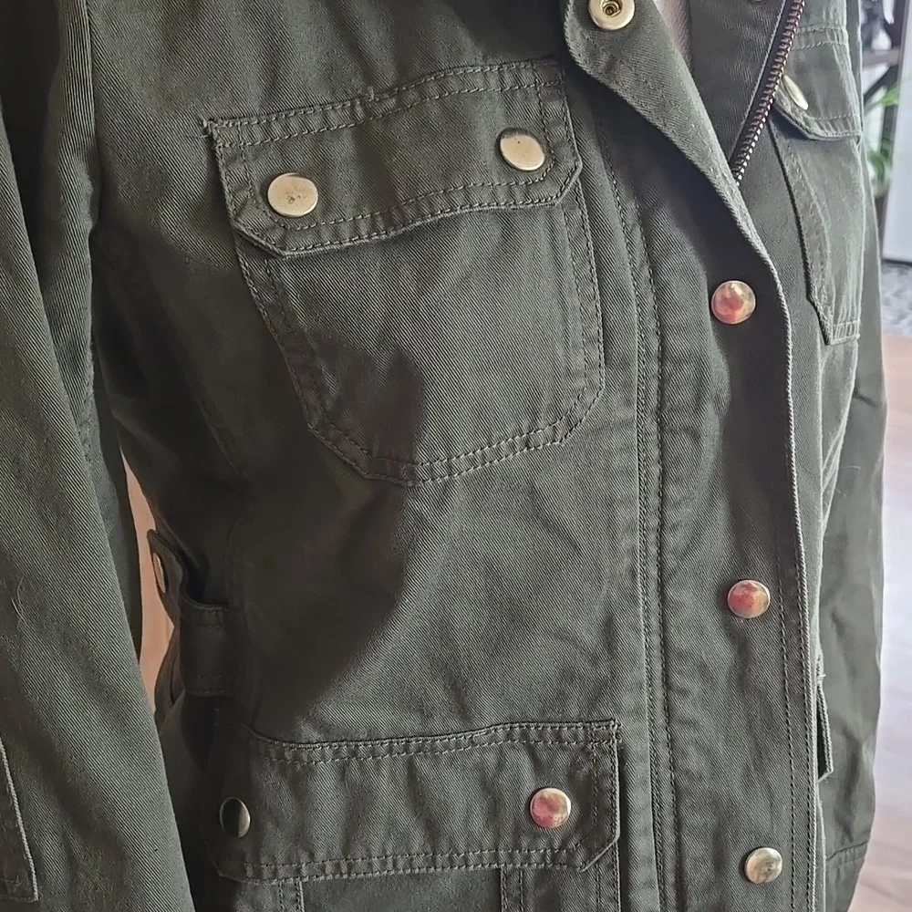 J Crew 100 Percent Cotton Field Jacket Olive Green With Goldtone Hardware XS